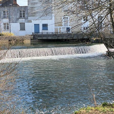 Logis Hotel Le Saint Georges Vivonne Zewnętrze zdjęcie
