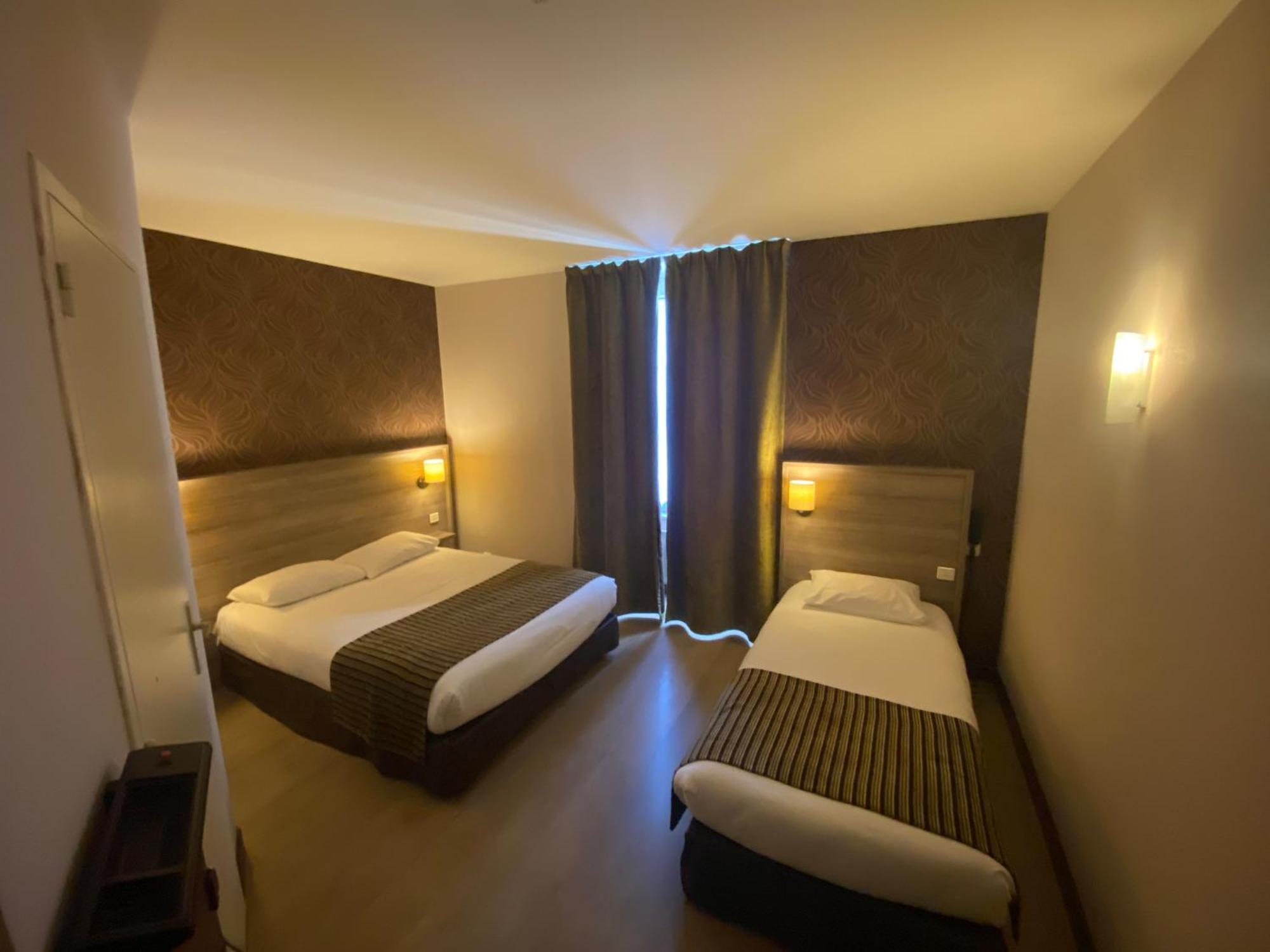Logis Hotel Le Saint Georges Vivonne Pokój zdjęcie